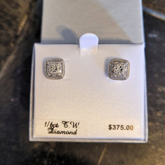 Diamond 1/6 Carat T.W Sterling Silver Cluster Square Stud Earrings - Picture 4 of 5